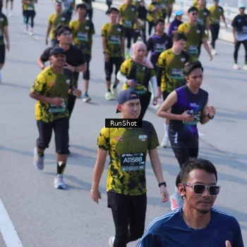 Runner Photo 7173896