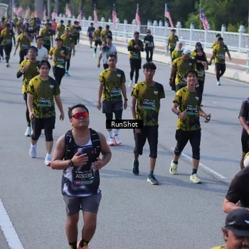 Runner Photo 7173900