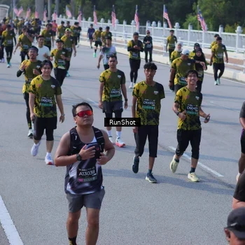 Runner Photo 7173902