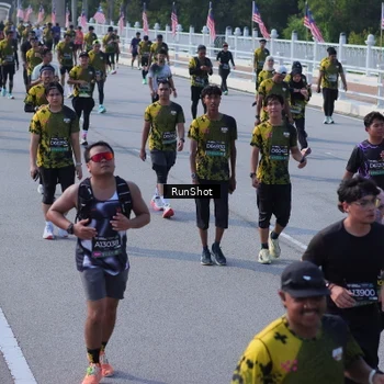 Runner Photo 7173903
