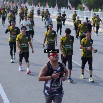 Runner Photo 7173907