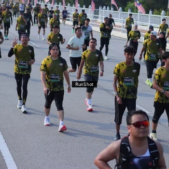 Runner Photo 7173943