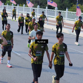 Runner Photo 7173999