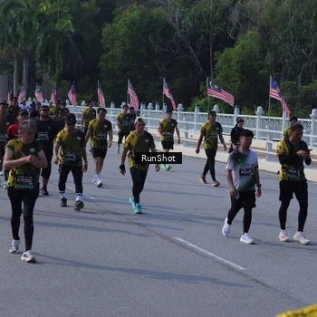 Runner Photo 7174045