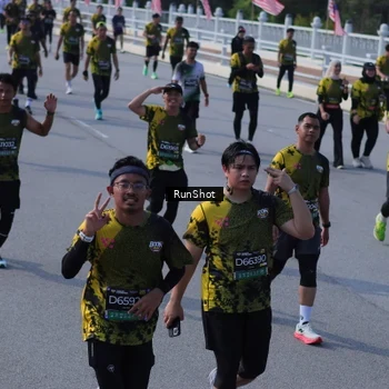 Runner Photo 7174047