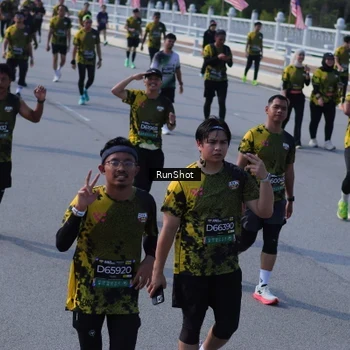 Runner Photo 7174048