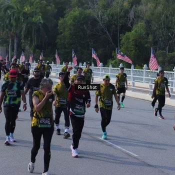 Runner Photo 7174094