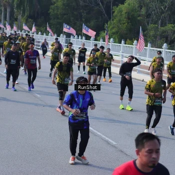 Runner Photo 7175844
