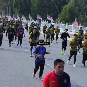 Runner Photo 7175845