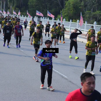 Runner Photo 7175853