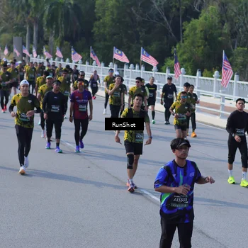 Runner Photo 7175858