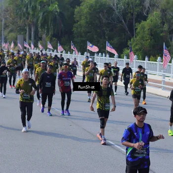 Runner Photo 7175860