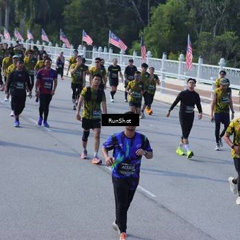 Runner Photo 7175863