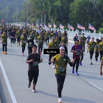 Runner Photo 7175906