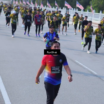 Runner Photo 7175911
