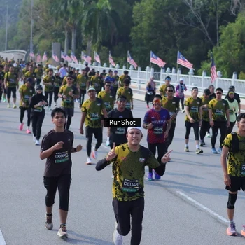 Runner Photo 7175917