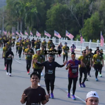 Runner Photo 7175929