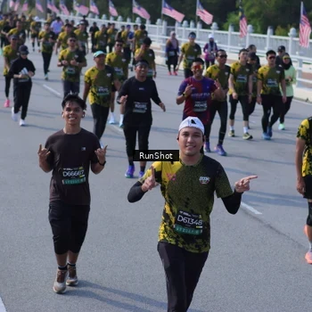 Runner Photo 7175932