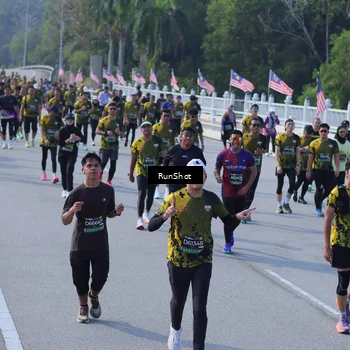 Runner Photo 7175934