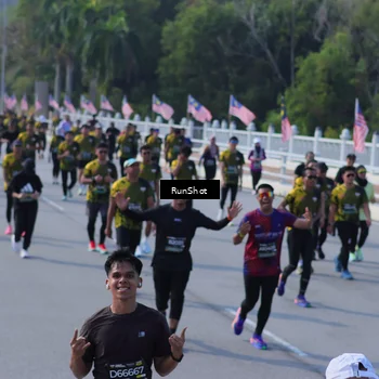 Runner Photo 7175937