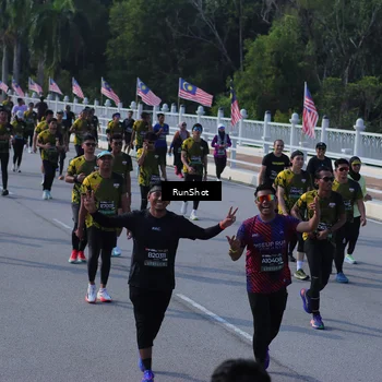Runner Photo 7175949