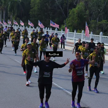 Runner Photo 7175960