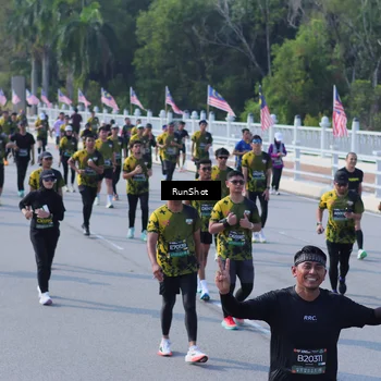 Runner Photo 7175974