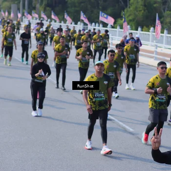 Runner Photo 7175989