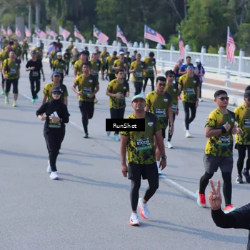 Runner Photo 7175991