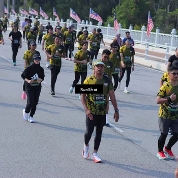 Runner Photo 7175996