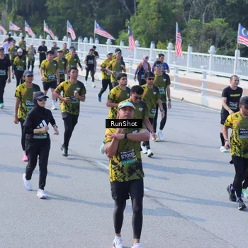 Runner Photo 7176007