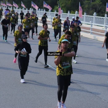 Runner Photo 7176015