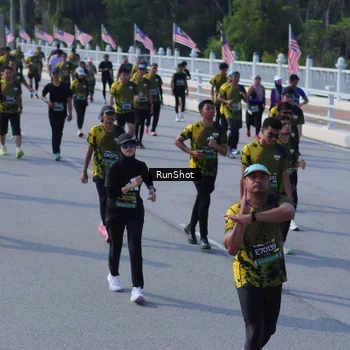 Runner Photo 7176016