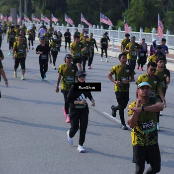 Runner Photo 7176018