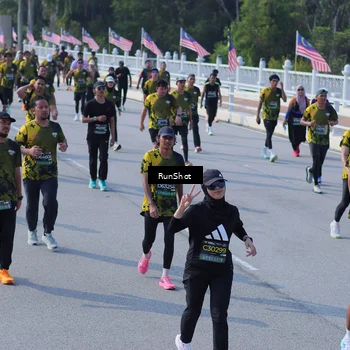 Runner Photo 7176035