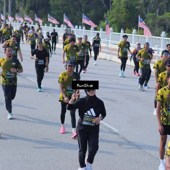 Runner Photo 7176036