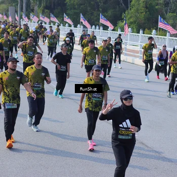 Runner Photo 7176045