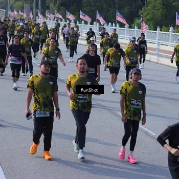 Runner Photo 7176052