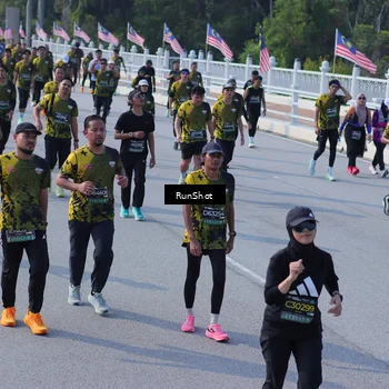 Runner Photo 7176053