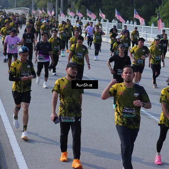 Runner Photo 7176059