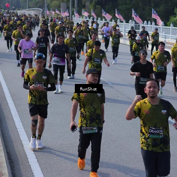 Runner Photo 7176065