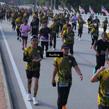 Runner Photo 7176069