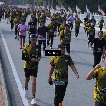 Runner Photo 7176071