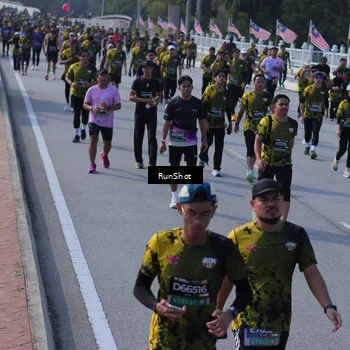 Runner Photo 7176083