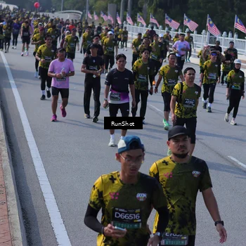 Runner Photo 7176084