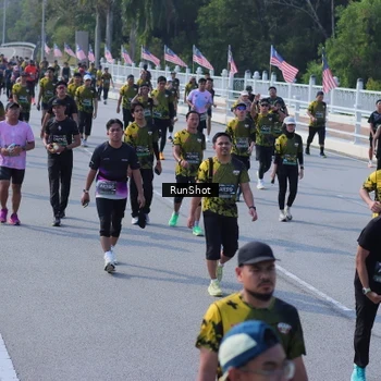 Runner Photo 7176096