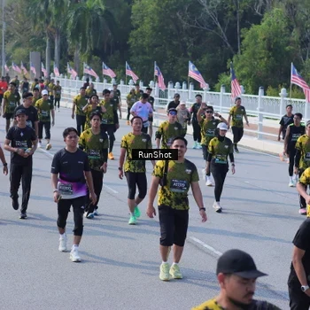 Runner Photo 7176100