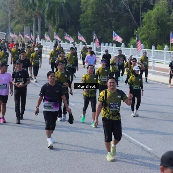 Runner Photo 7176108