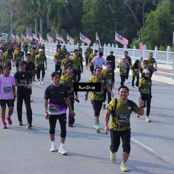 Runner Photo 7176111