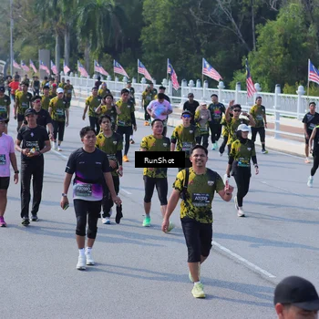 Runner Photo 7176117